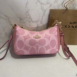 💖 New!! COACH pink shoulder bag diagonal cross bag 💖